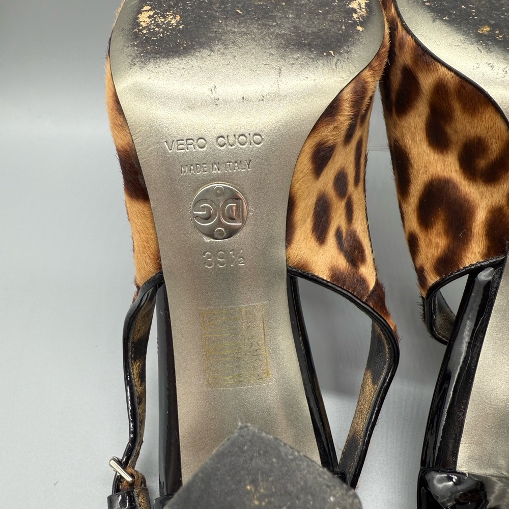 Dolce  Gabbana Leopard Print Slingback Heels with Black Accents - Picture 11 of 13